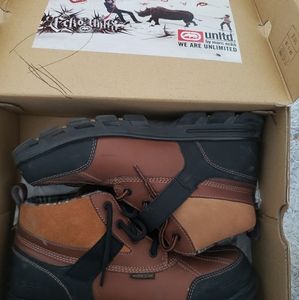 Ecko boots